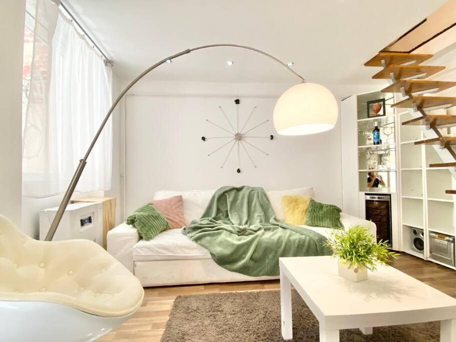 Stay Cool! Apartment With Sauna And Private Garden Budapest Eksteriør billede