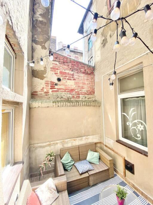 Stay Cool! Apartment With Sauna And Private Garden Budapest Eksteriør billede